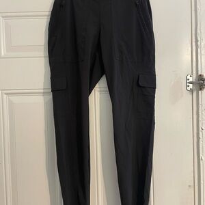 Athleta women’s black Cargo Pants
